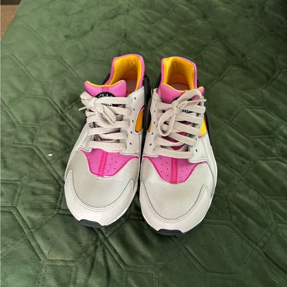 Nike Huarache Run - Picture 2 of 7